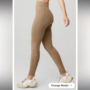 ALO YOGA MOTO LEGGING-Gravel-NWT
